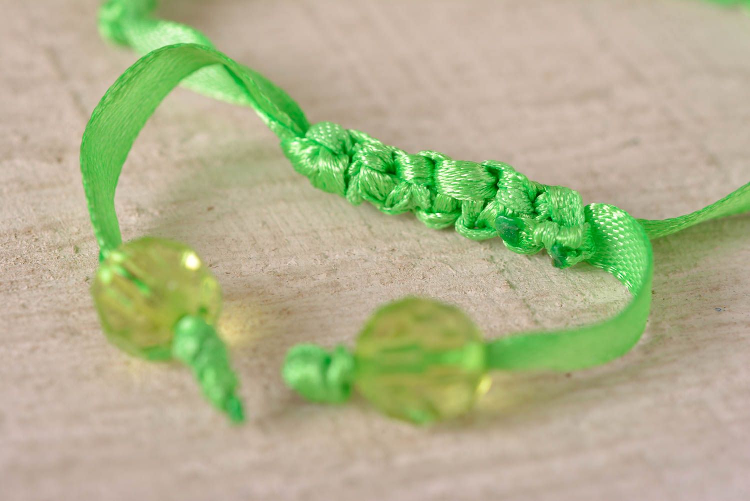 Pulsera artesanal con cuentas verdes accesorio para mujer regalo original foto 4