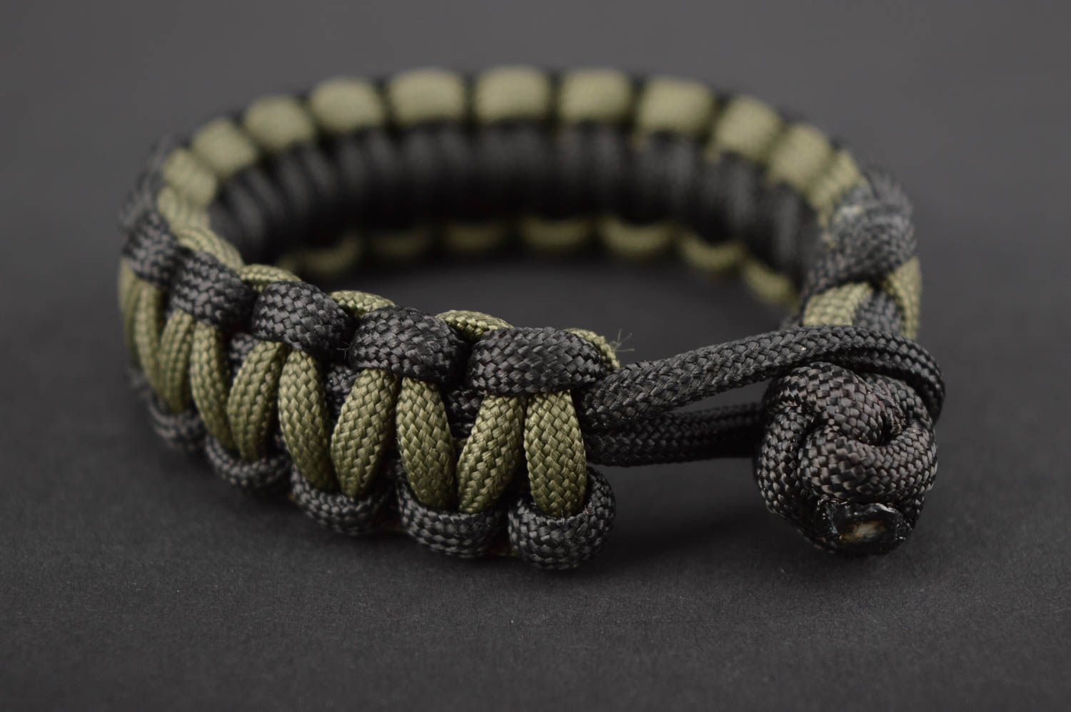 Handmade dark paracord bracelet unusual woven bracelet wrist accessory photo 2