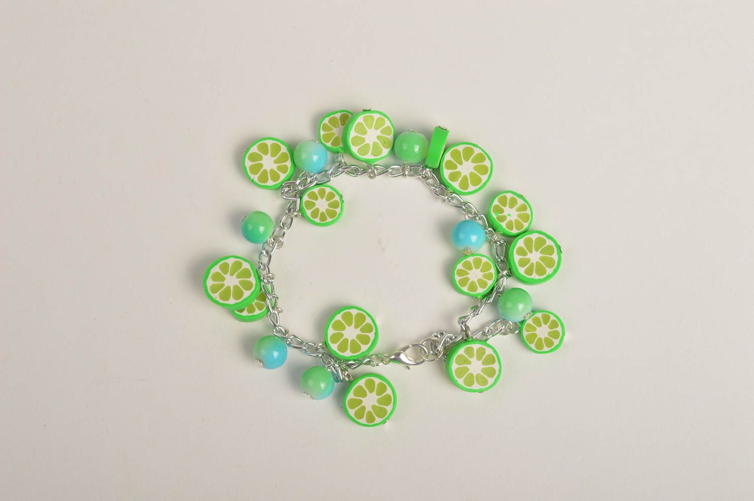 Bracelet vert Bijou fantaisie fait main en pâte polymère et métal Cadeau femme photo 4