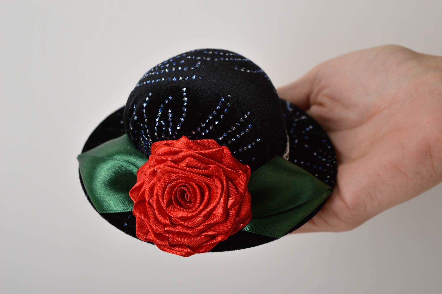 Игольница шляпка ручной работы аксессуар для шитья все для вышивания черная фото 5
