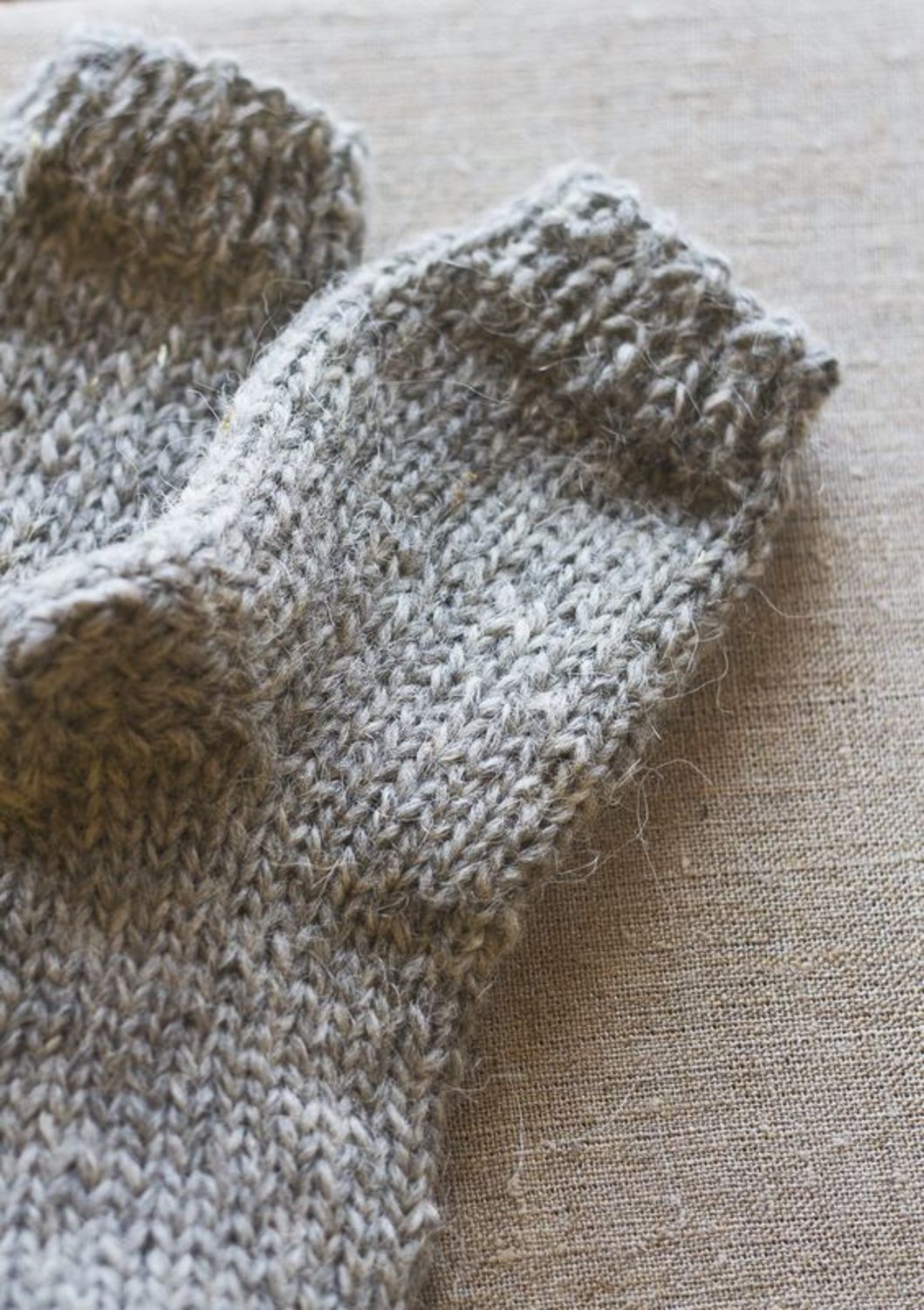 Knitted socks for children photo 5