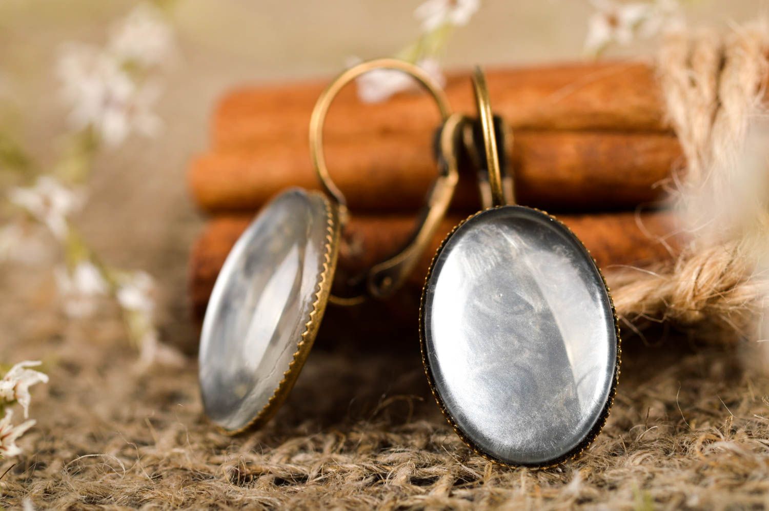 Runde handgemachte Ohrringe stilvoller Mode Schmuck tolles originelles Geschenk foto 1
