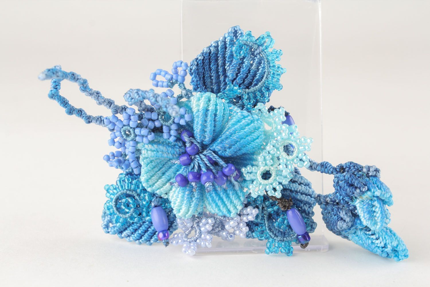 Broche en fils synthétiques Fleur bleue photo 3