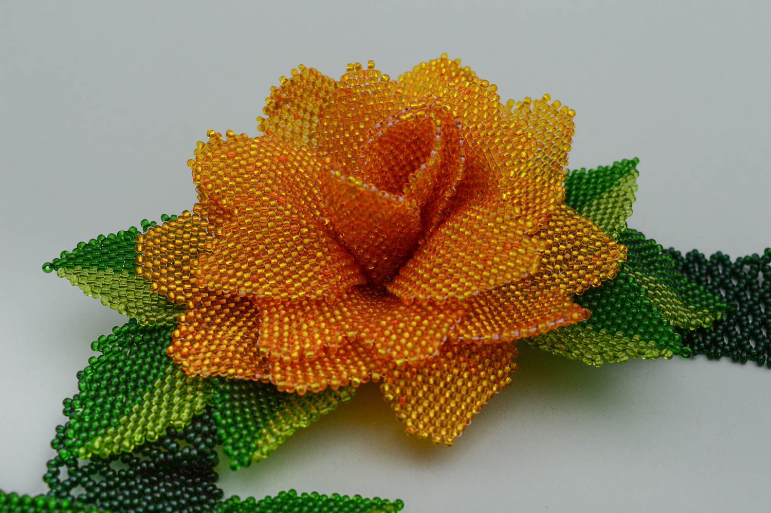 Collier perles de rocaille Bijou fait main fleur orange Accessoire pour femme photo 4
