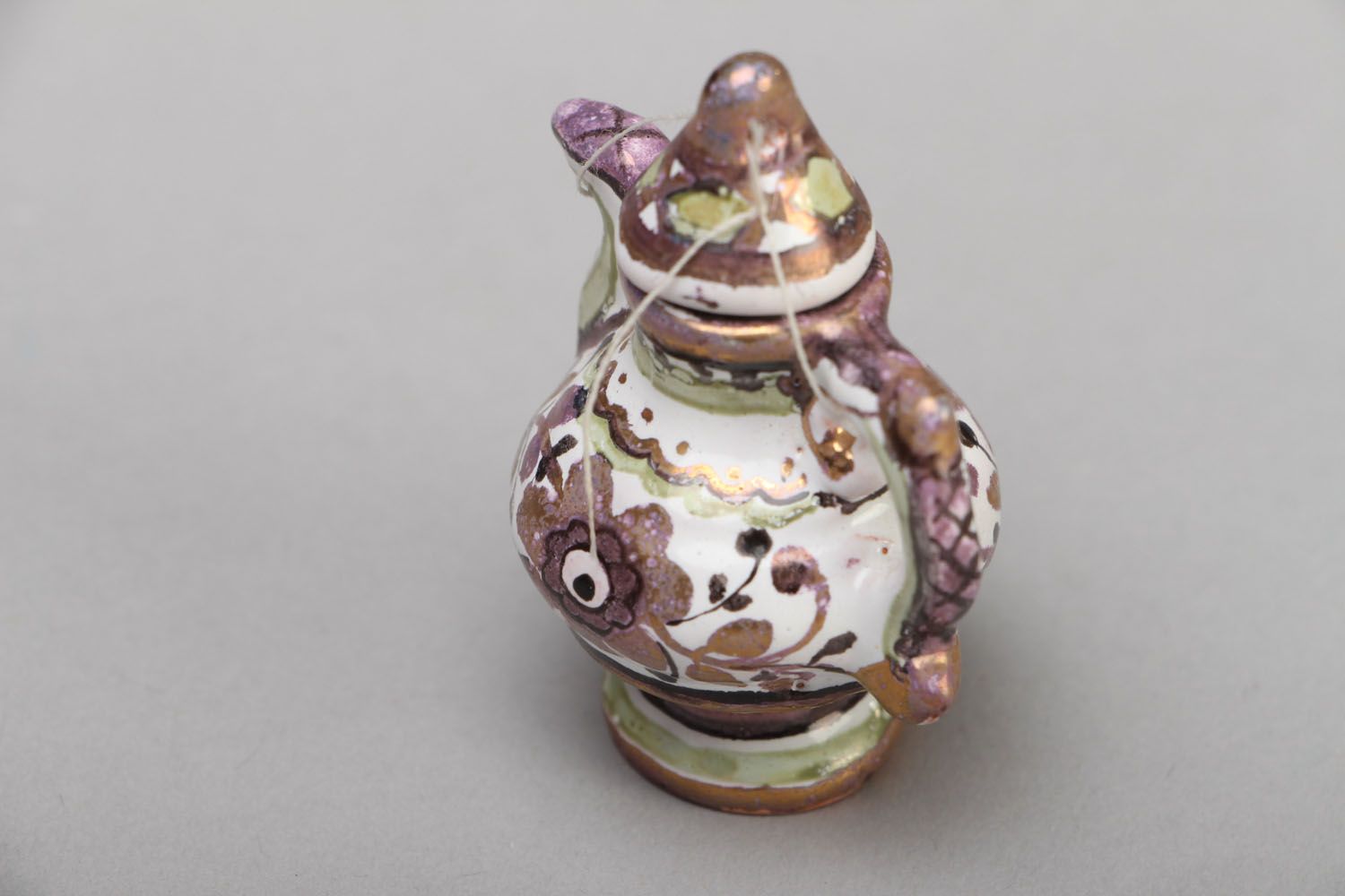 Крошечный глиняный чайник декоративный фото 3
