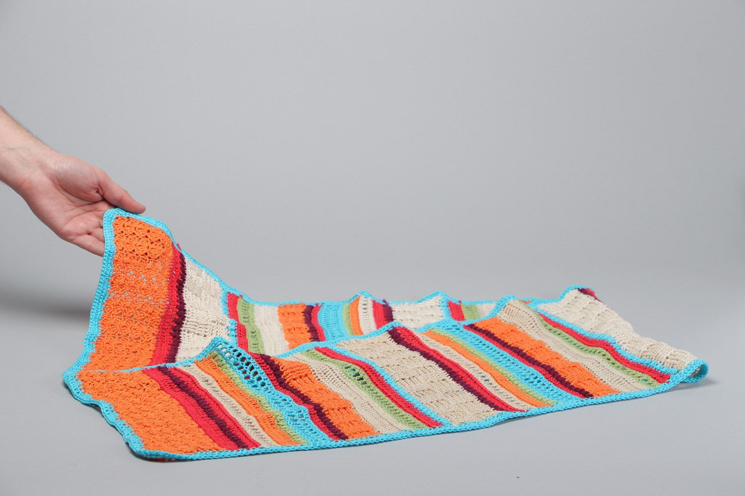 Chemin de table tricoté au crochet en coton fait main rayé multicolore photo 5