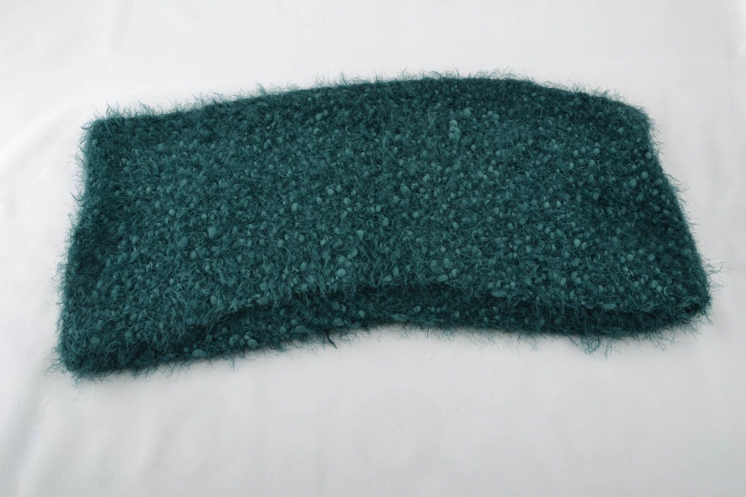 Écharpe-tube tricotée au crochet couleur émeraude photo 1