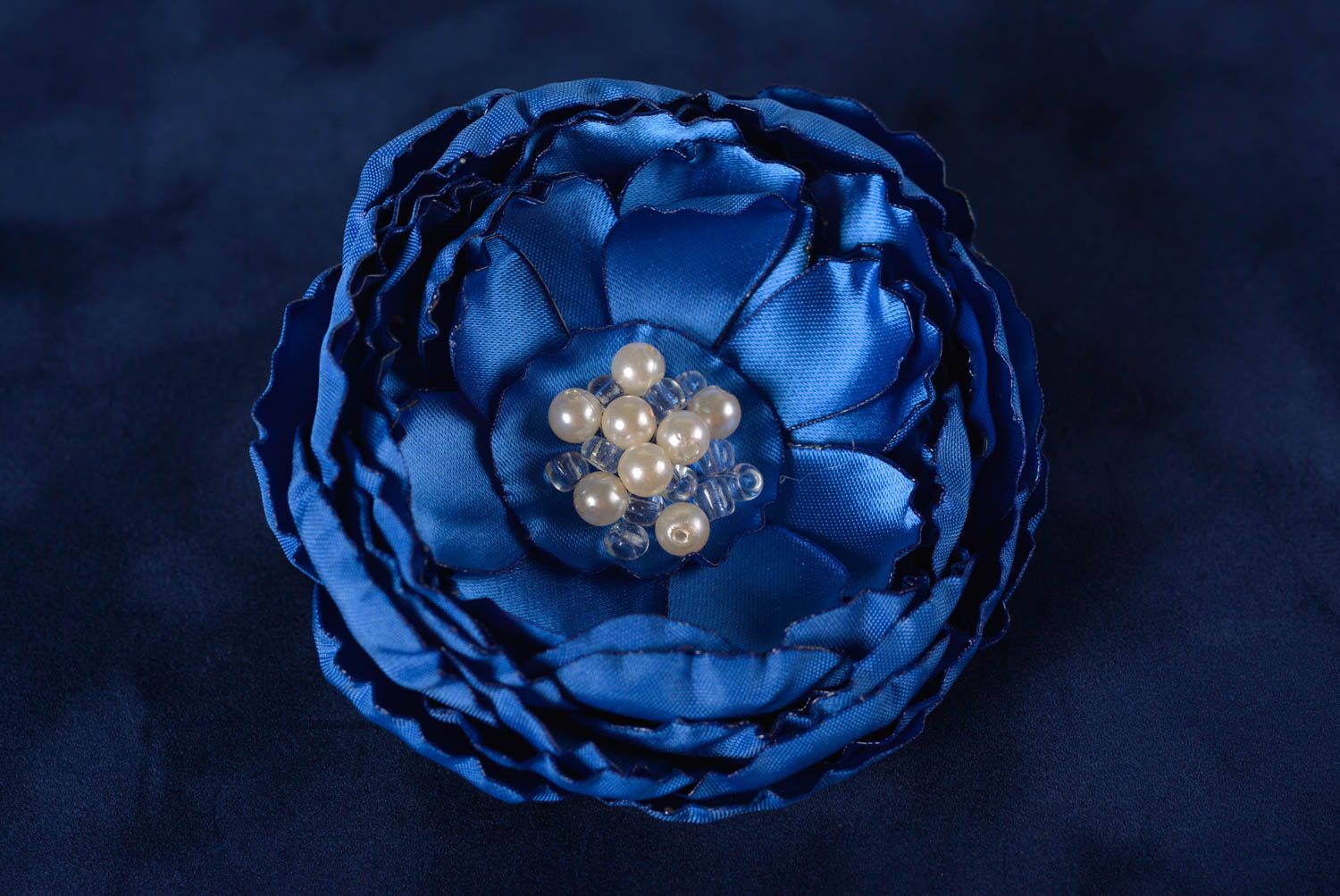 Barrette cheveux Accessoire femme Broche fleur bleue en satin perles fantaisie photo 1