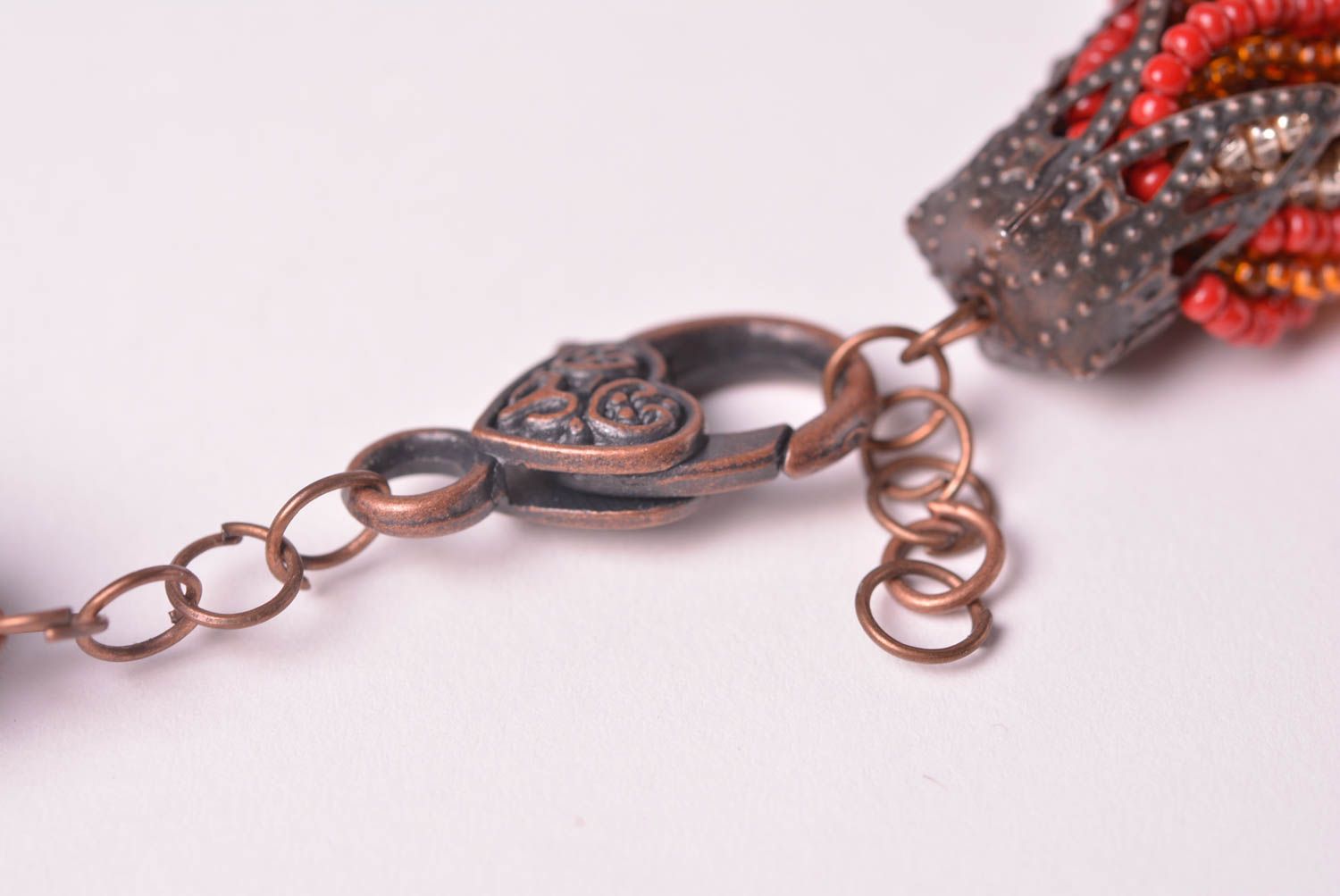 Колье из бисера украшение ручной работы стильное ожерелье из бисера в виде косы фото 5
