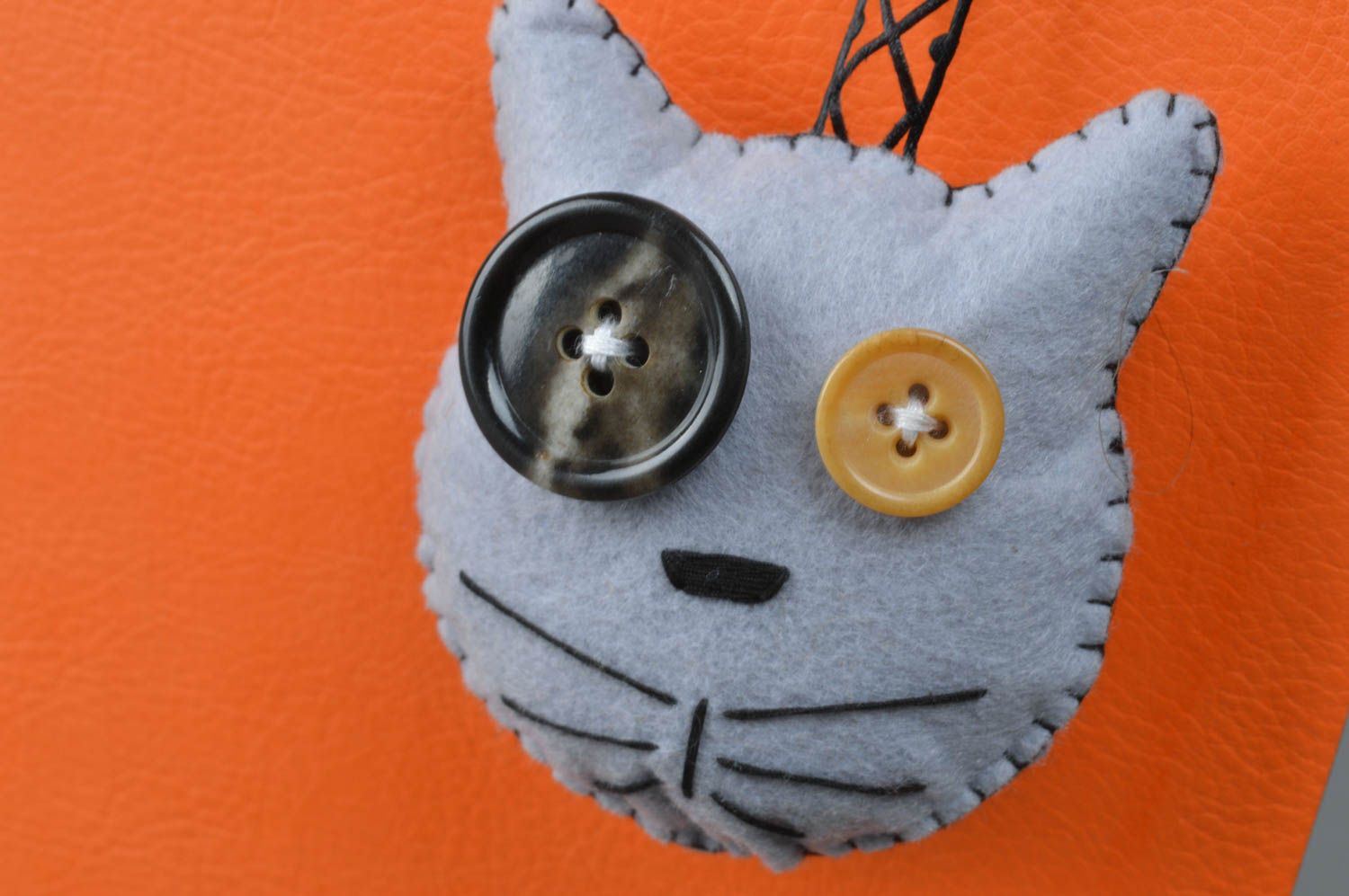 Beautiful handmade felt soft bookmark in the shape of gray cat photo 2