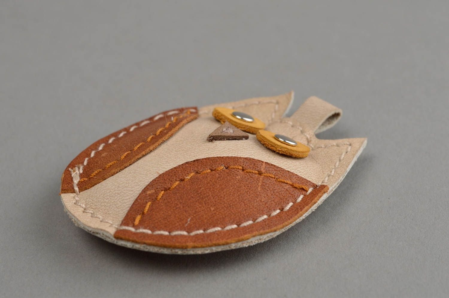 Porte-clés en vrai cuir fait main accessoire original cadeau Hibou beige marron photo 7