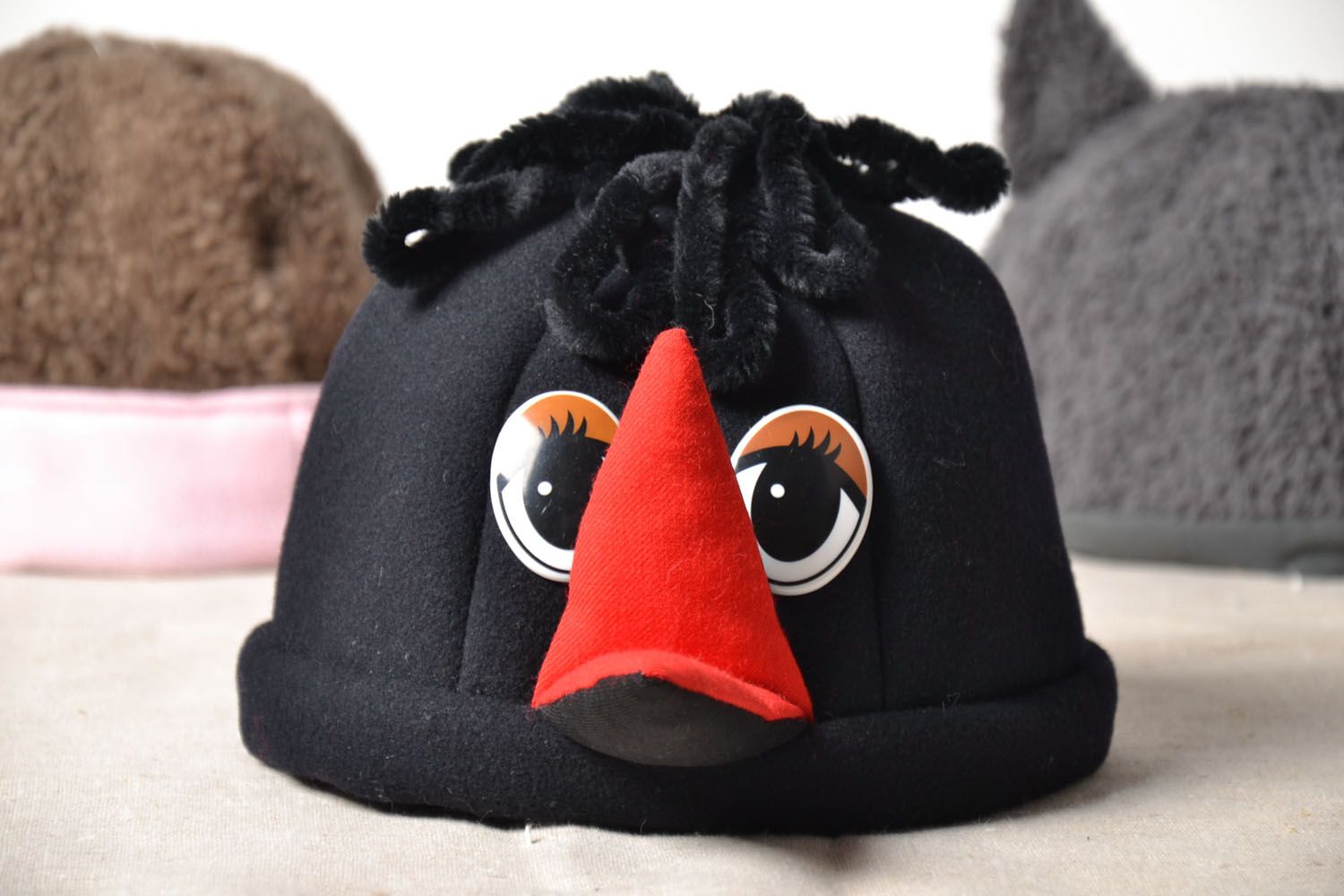 Cappello di carnevale fatto a mano accessorio divertente e originale da bambini foto 1