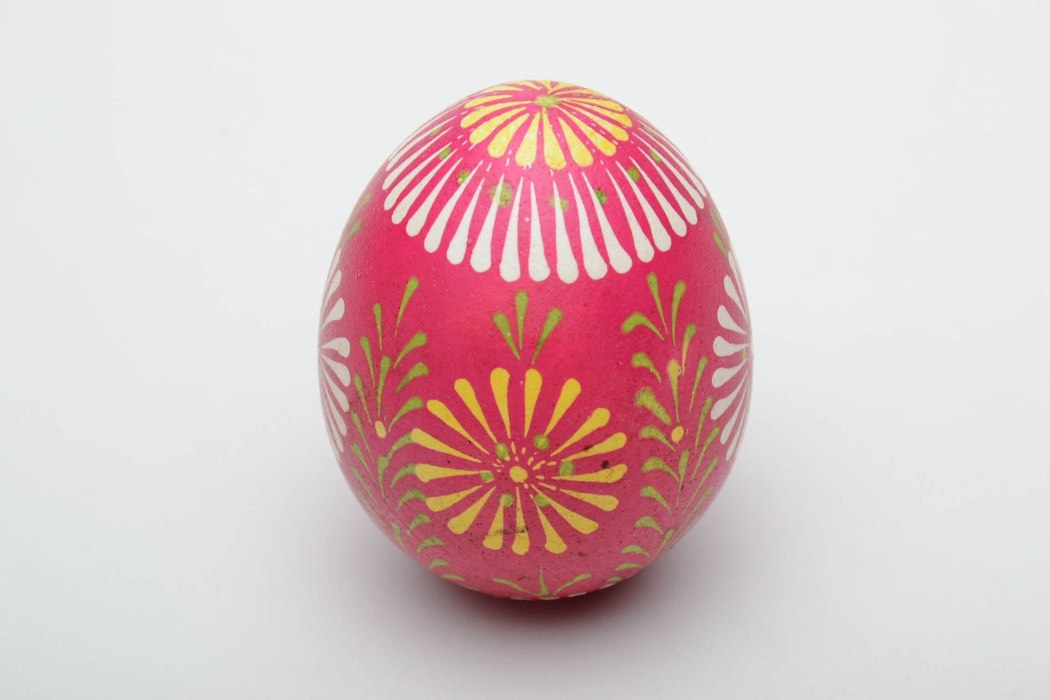 Huevo de Pascua pintado de estilo de lemkos  foto 2