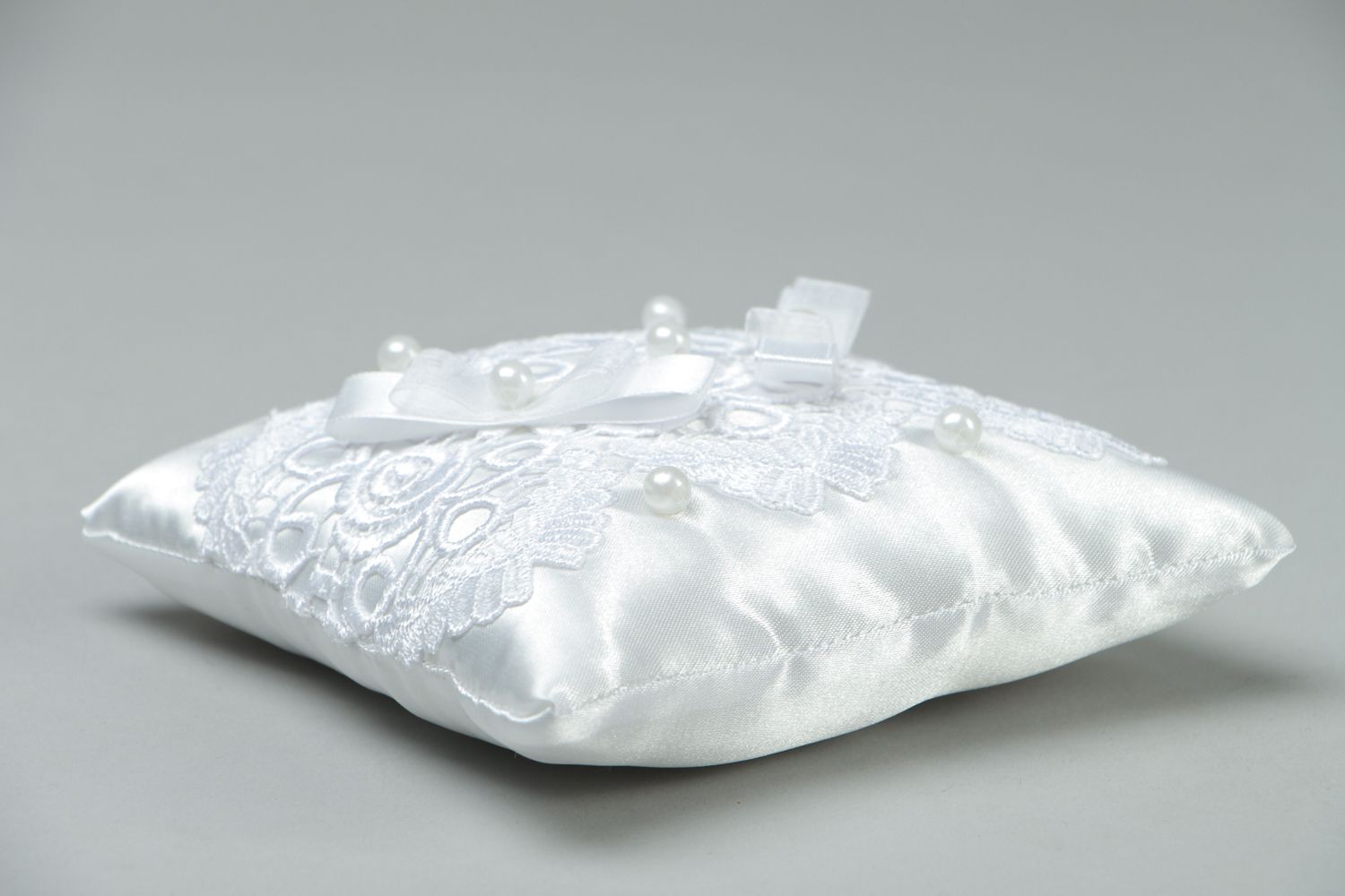 White satin wedding ring pillow photo 3