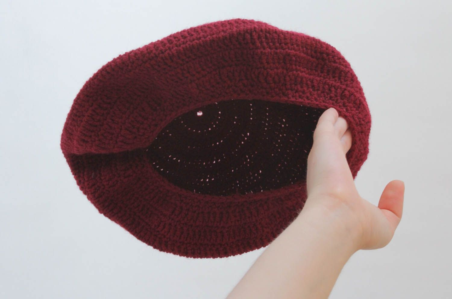 Knitted beret photo 5