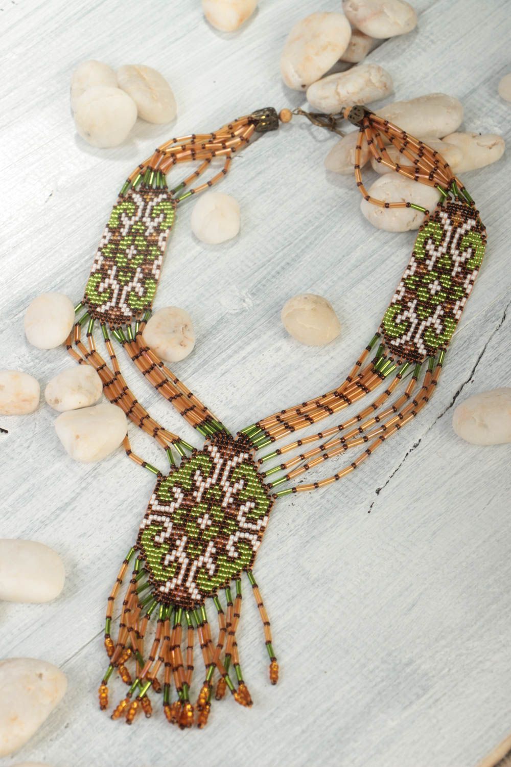Long collier en perles de rocaille fait main marron-vert style ethnique photo 1