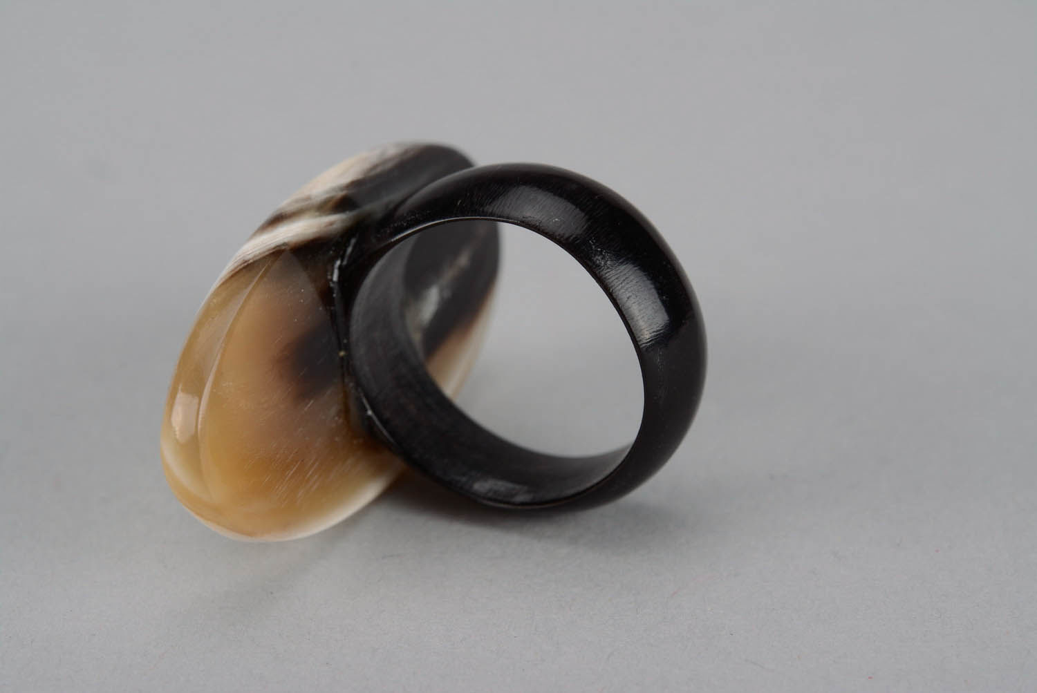 Ring made ​​of natural horn photo 2