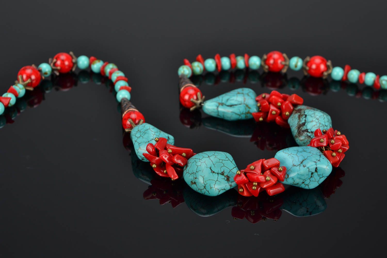 Natural stone necklace of red and turquoise colors photo 1