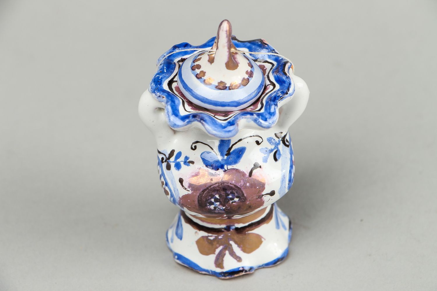 Petit vase en céramique bleu avec couvercle photo 2