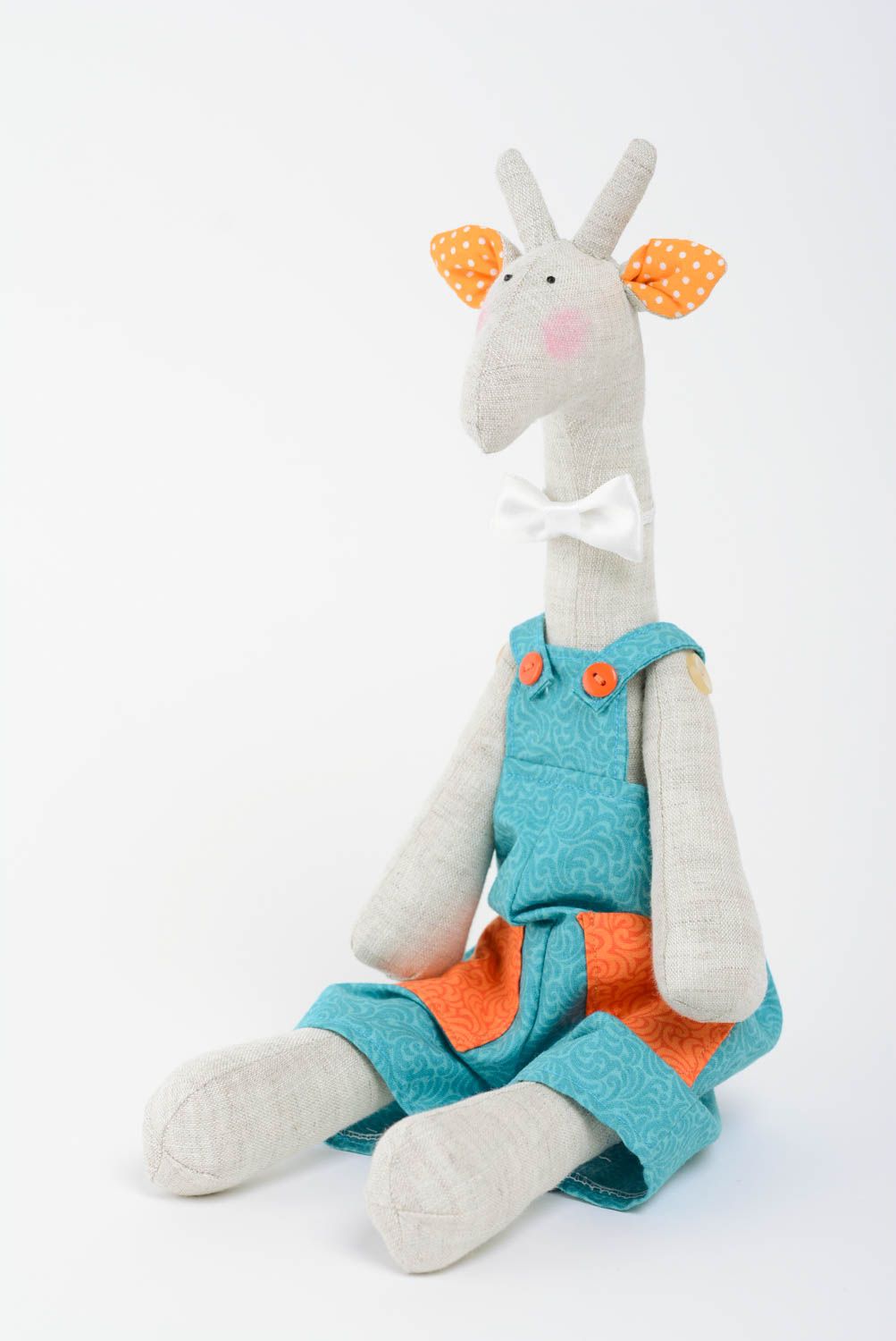 Текстильная мягкая кукла ручной работы Жираф в комбинезоне игрушка для дома и детей фото 1