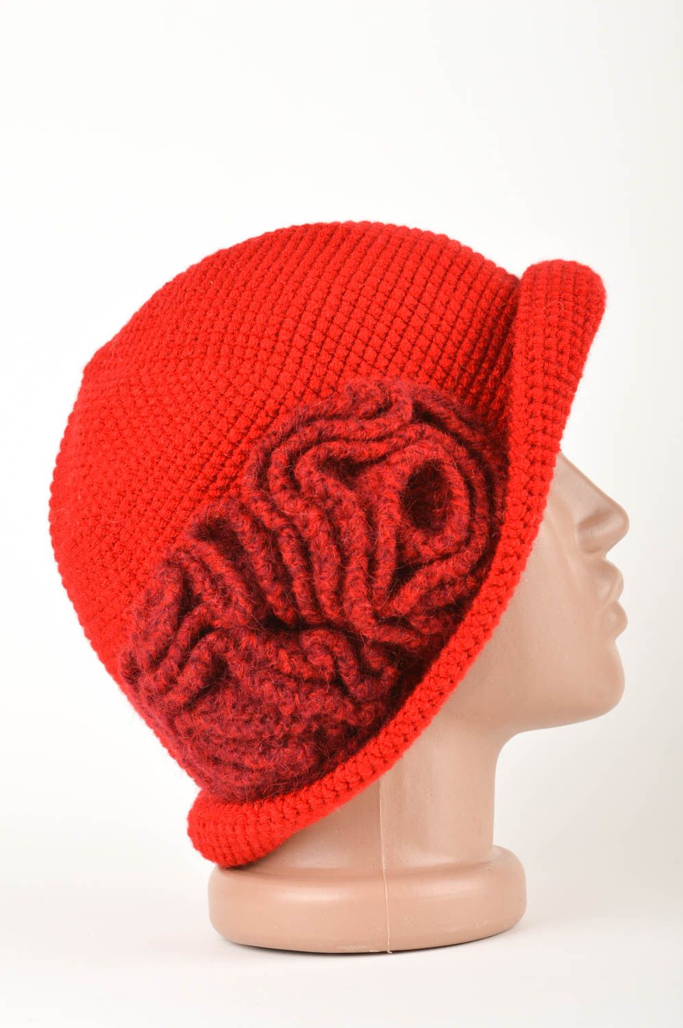 Handmade Winter Mütze modisches Accessoire Frauen Mütze rot gehäkelt warm foto 3