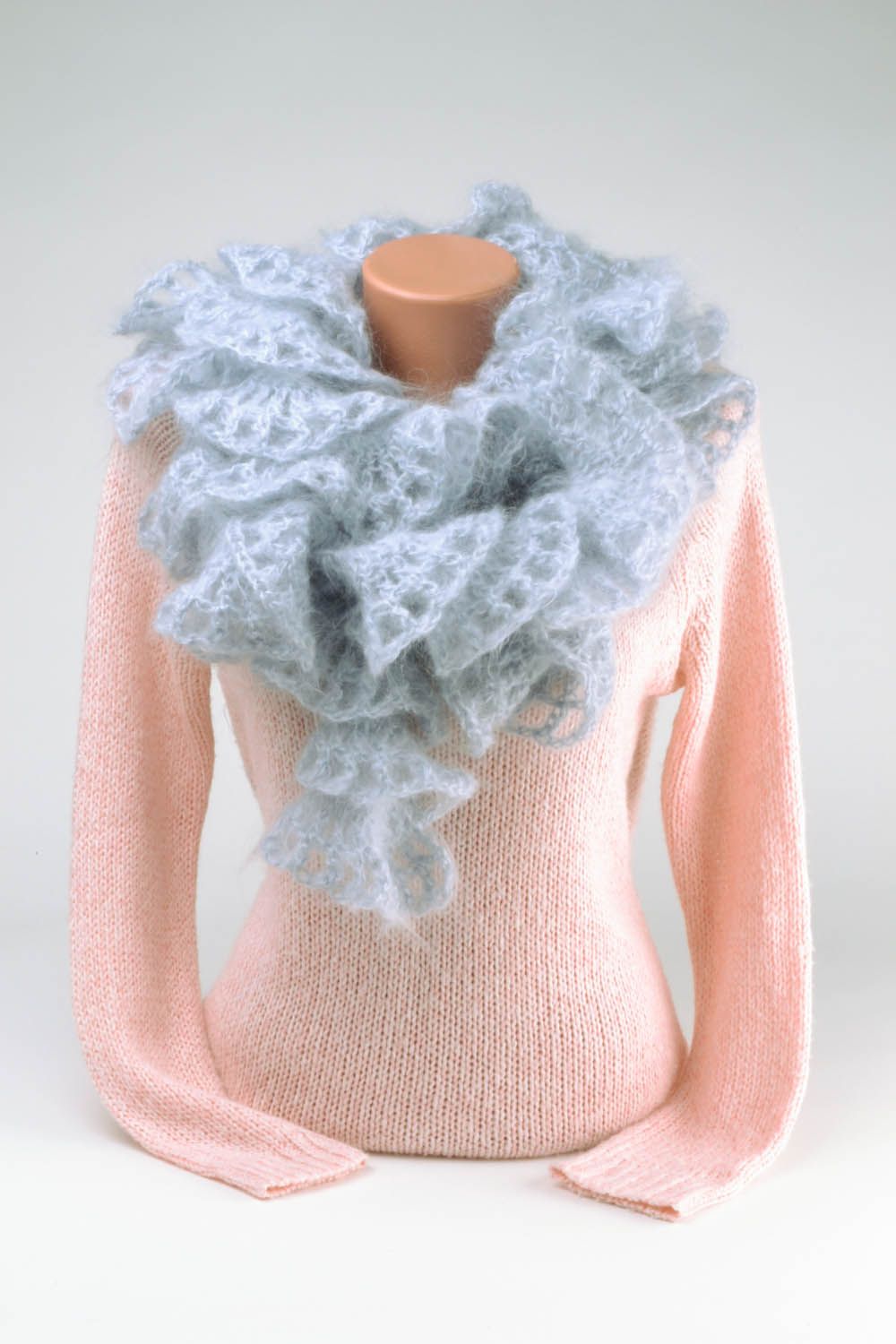 Hand crocheted boa scarf photo 2