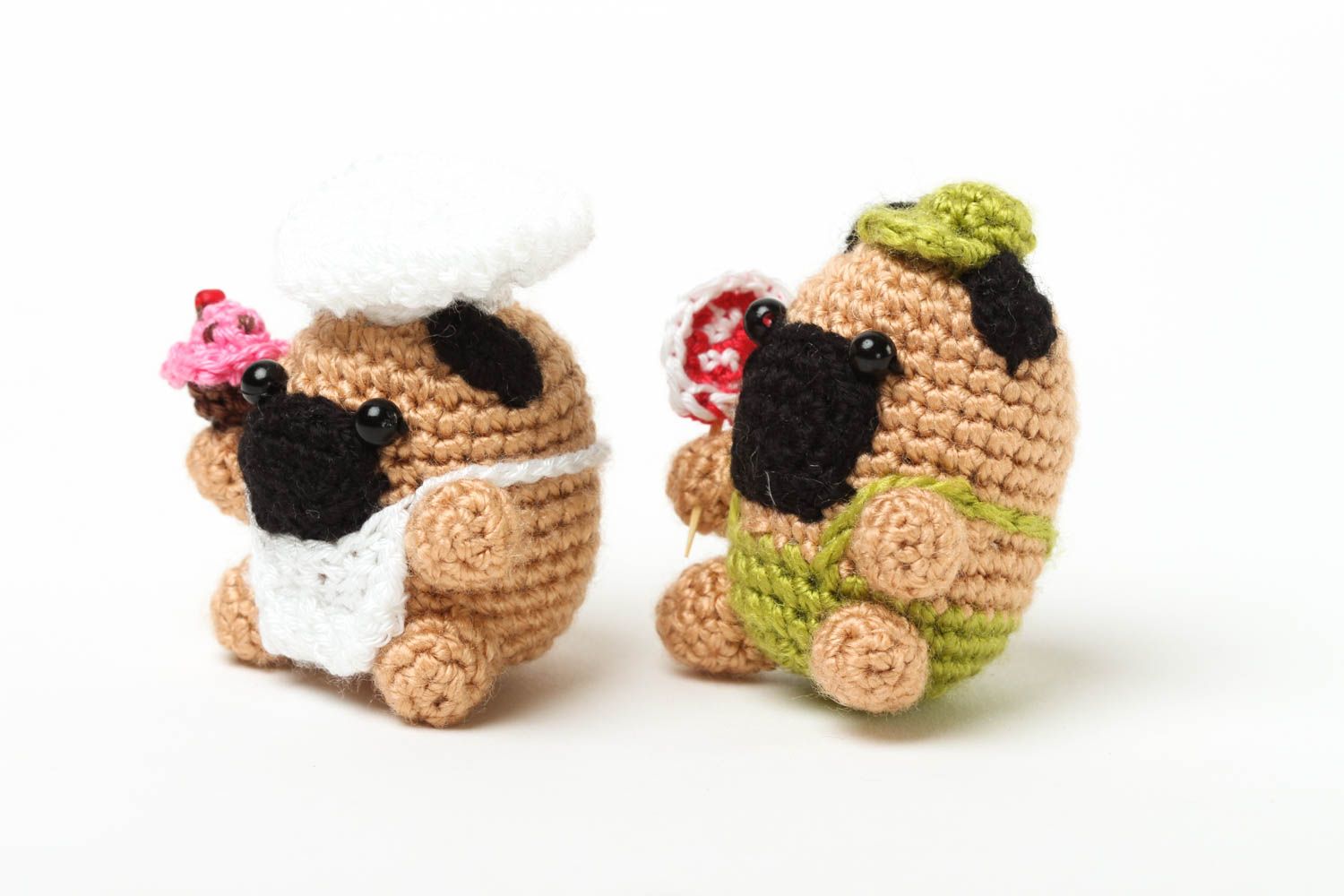 Set of two pug knitted stuffed toys. 3 inches tall photo 2