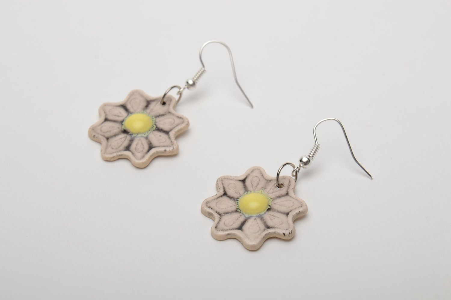 Handmade ceramic dangle earrings in the shape of flowers coated with enamels photo 3