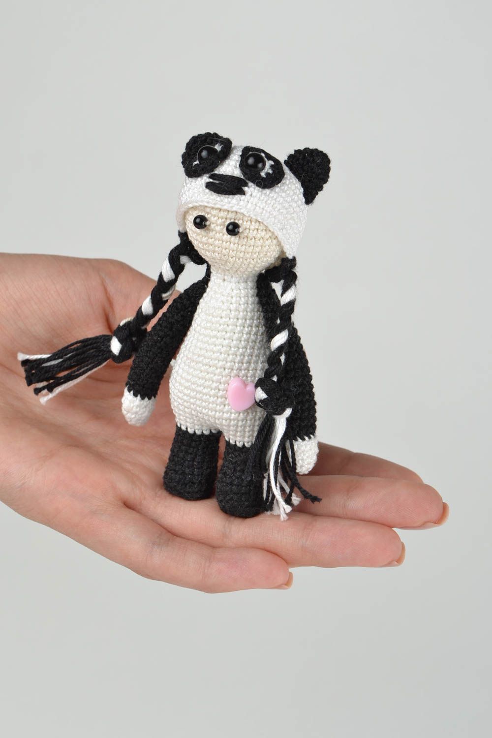 Gehäkelte Puppe handmade Stofftier Panda Geschenkidee für Kinder weich schön foto 2