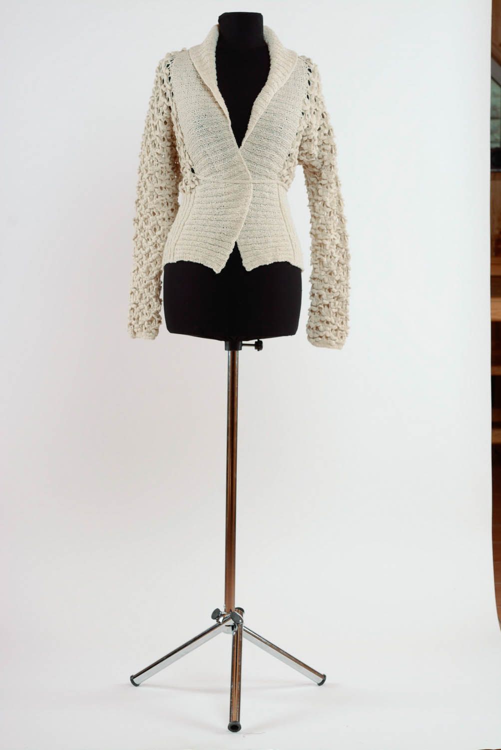 Crochet white cardigan photo 1