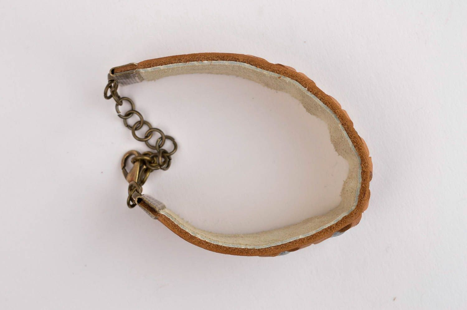 Bracciale di cuoio fatto a mano accessorio originale bigiotteria da donna foto 3