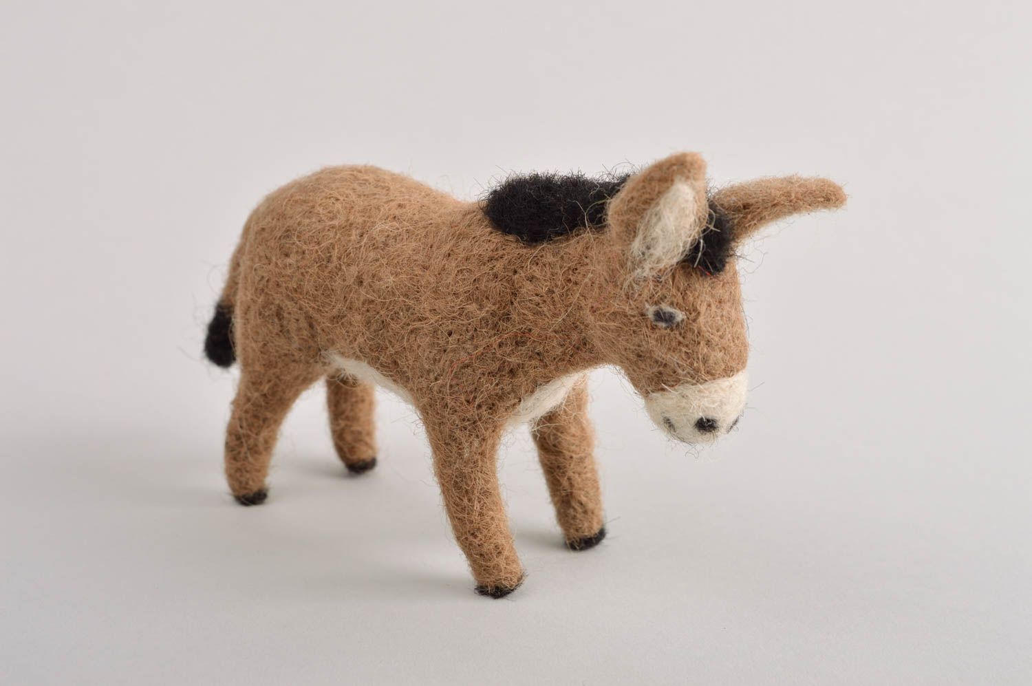 Kleines Kuscheltier handgemachtes Esel Spielzeug hübsches Öko Spielzeug  foto 2