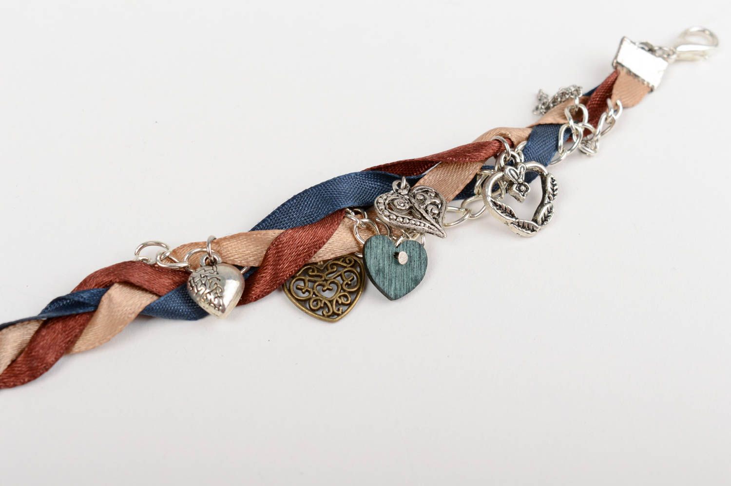 Beautiful women's handmade metal chain bracelet with satin ribbons photo 3