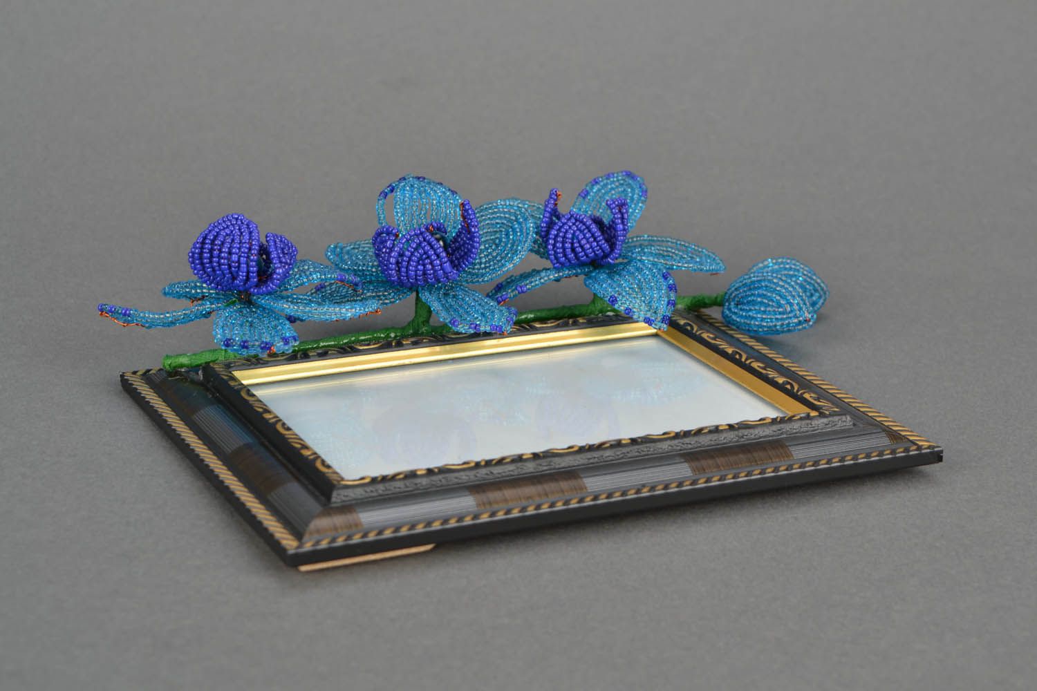 Beaded photo frame with flowers  photo 5