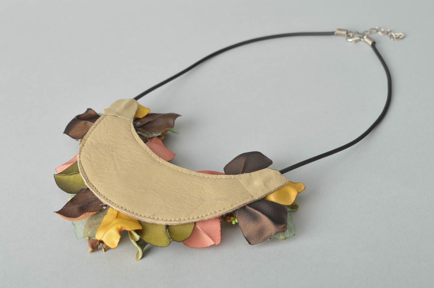 Handmade Blumen Collier Leder Schmuck Accessoire für Frauen Geschenk Idee foto 5
