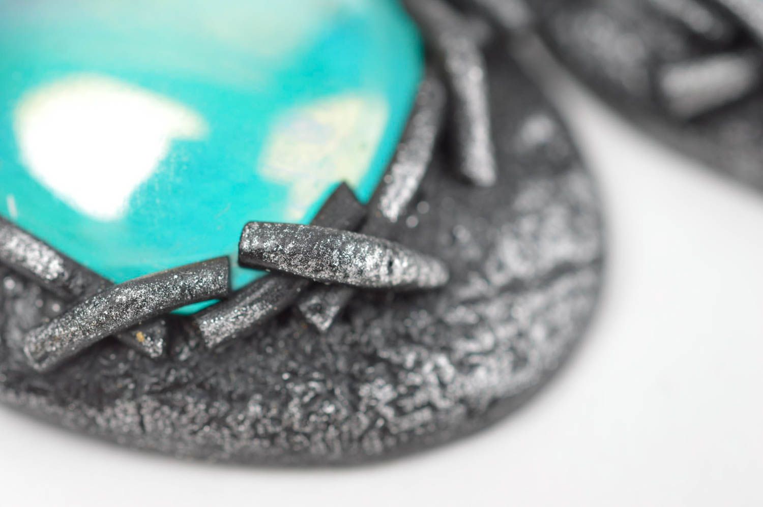 Künstlerische Designer handmade Gehänge Ohrringe aus Polymerton mit Metall Haken foto 5