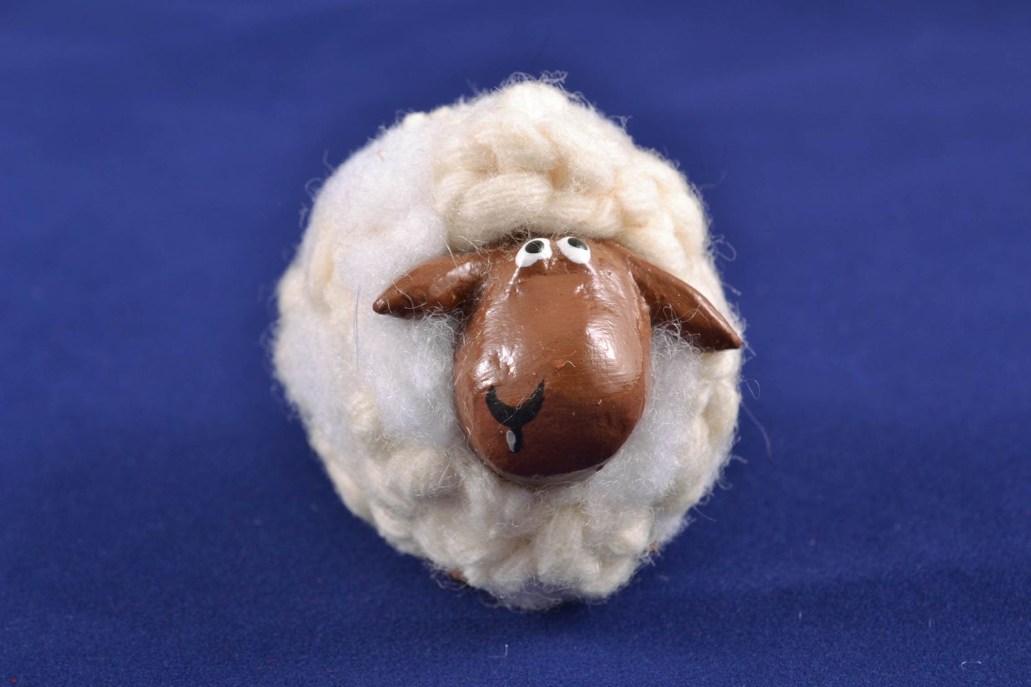 Статуэтка из папье-маше фигурка овечки фото 4
