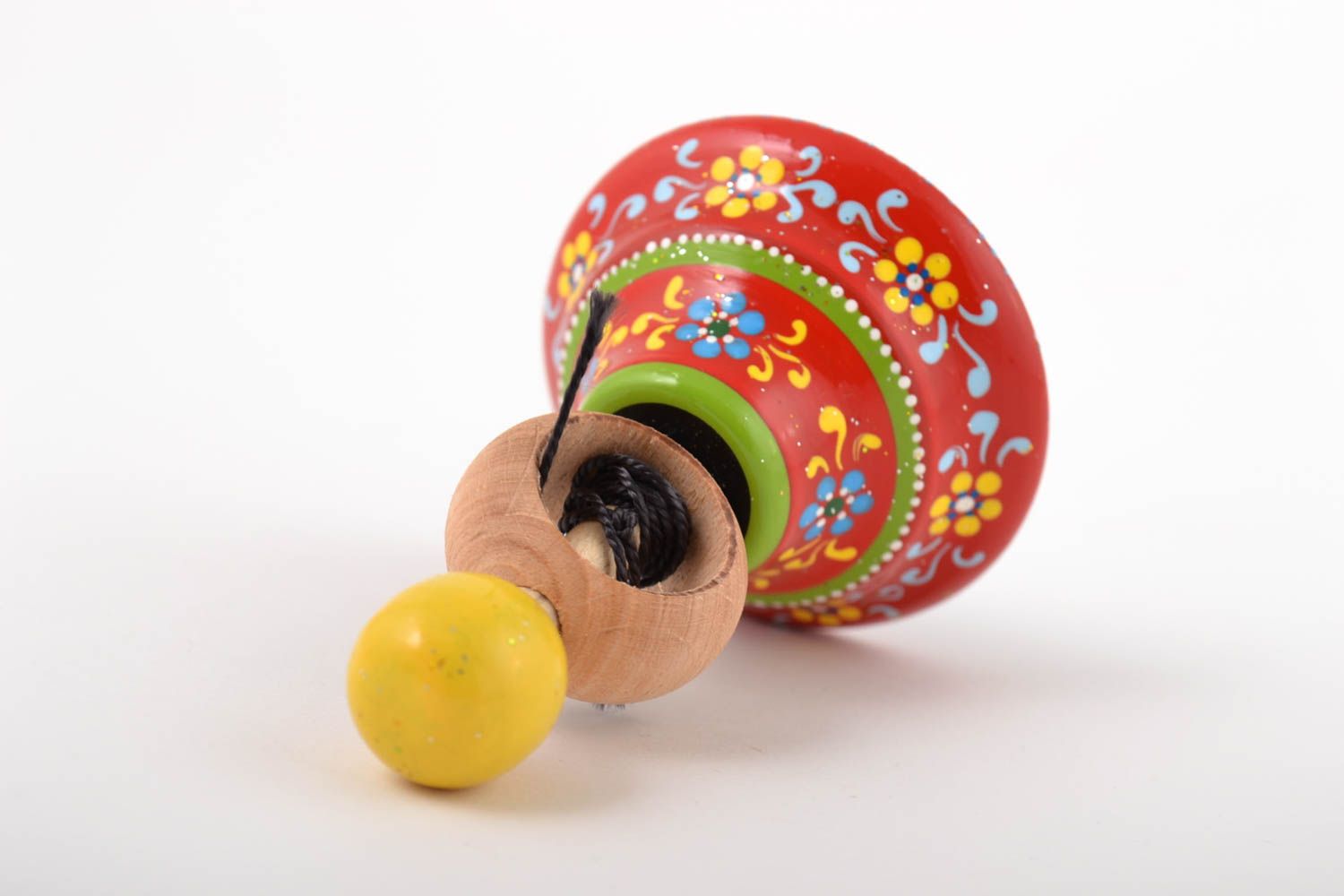 Детская юла игрушка ручной работы экологически чистая игрушка разноцветная фото 2