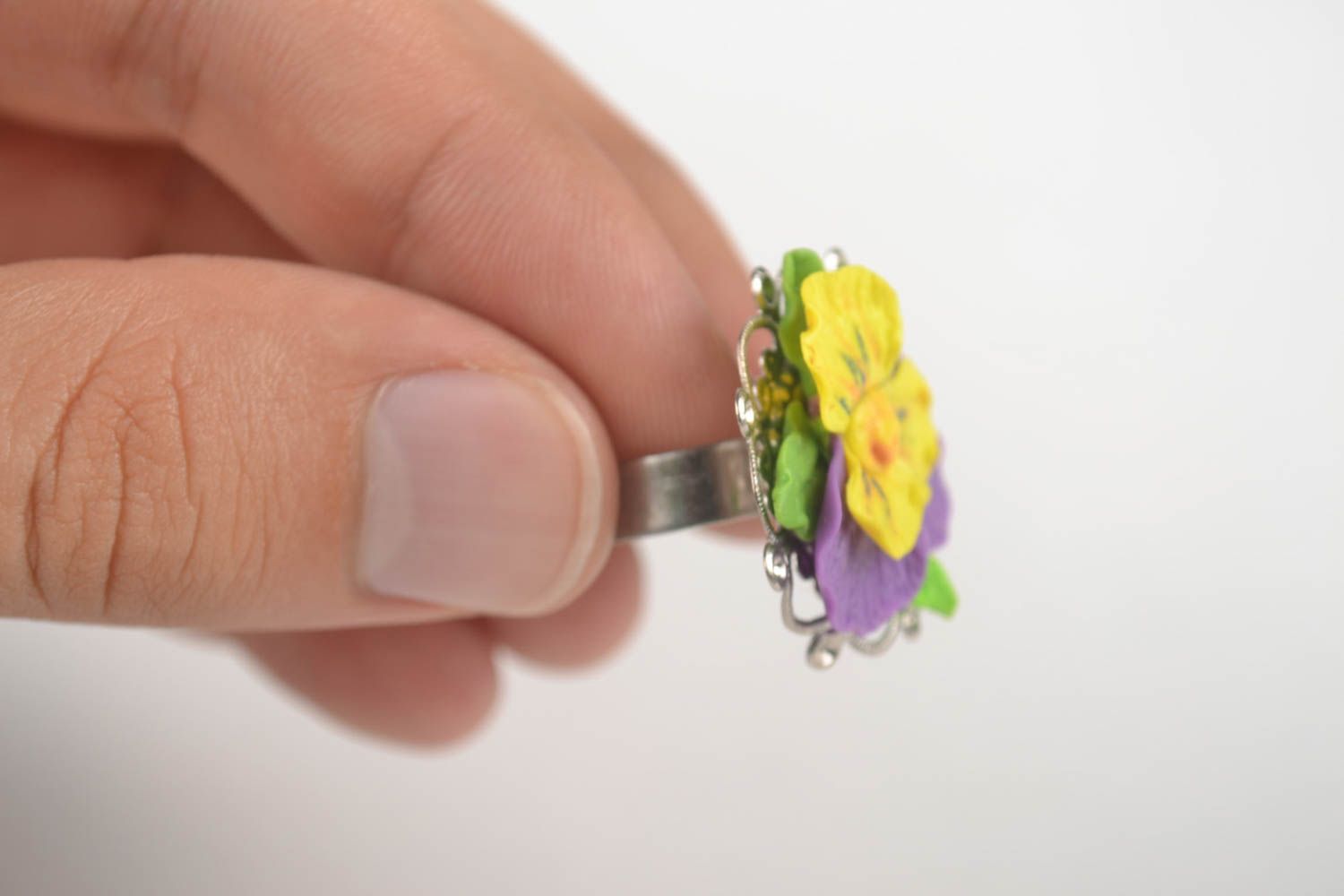 Кольцо ручной работы украшение из холодного фарфора в виде цветка модное кольцо фото 5