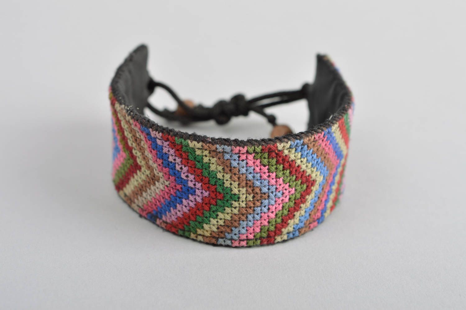 Bracelet multicolore Bijou fait main textile brodé design original Cadeau femme photo 2