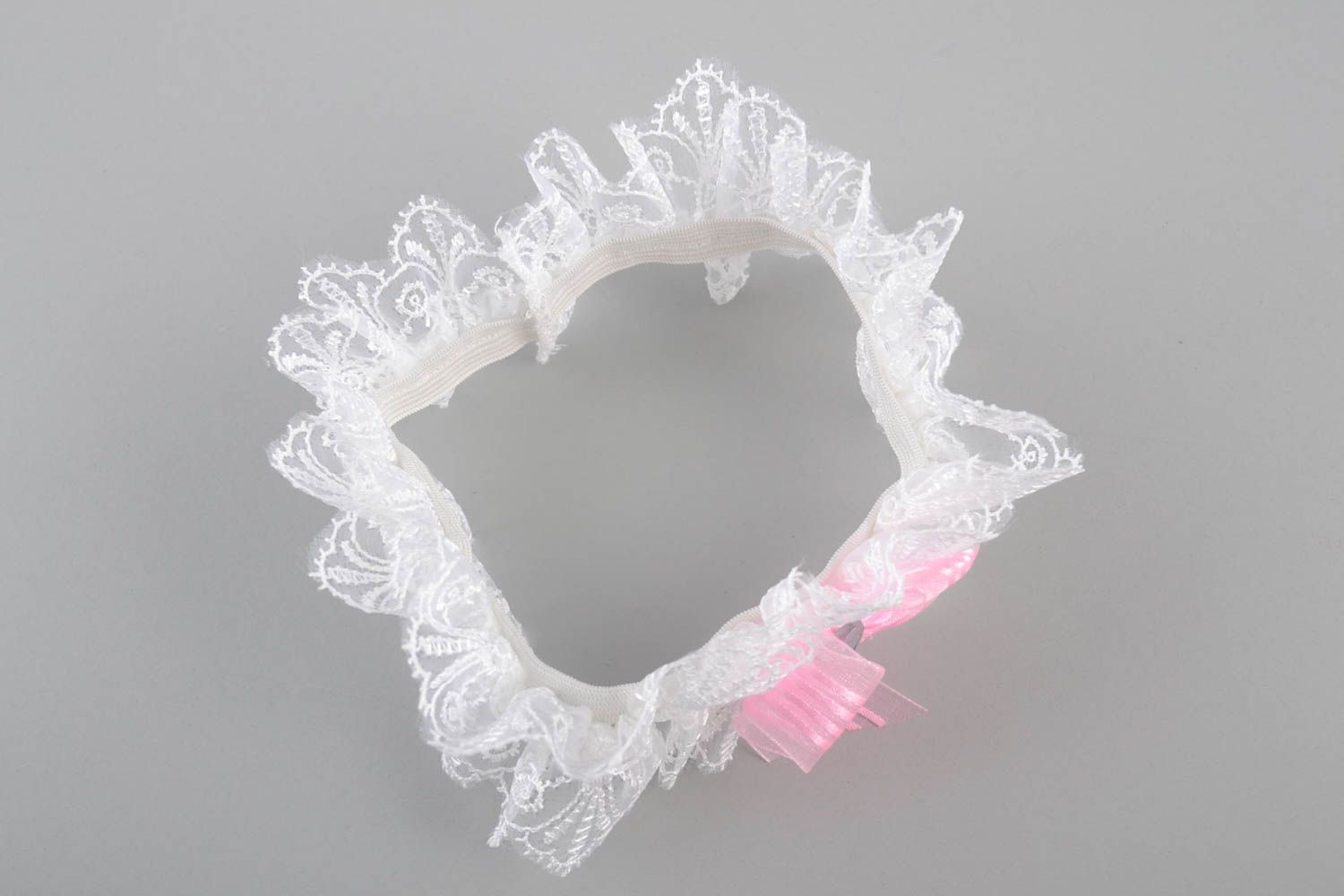 Handmade stylish white and pink beautiful puffy wedding garter for bride photo 3