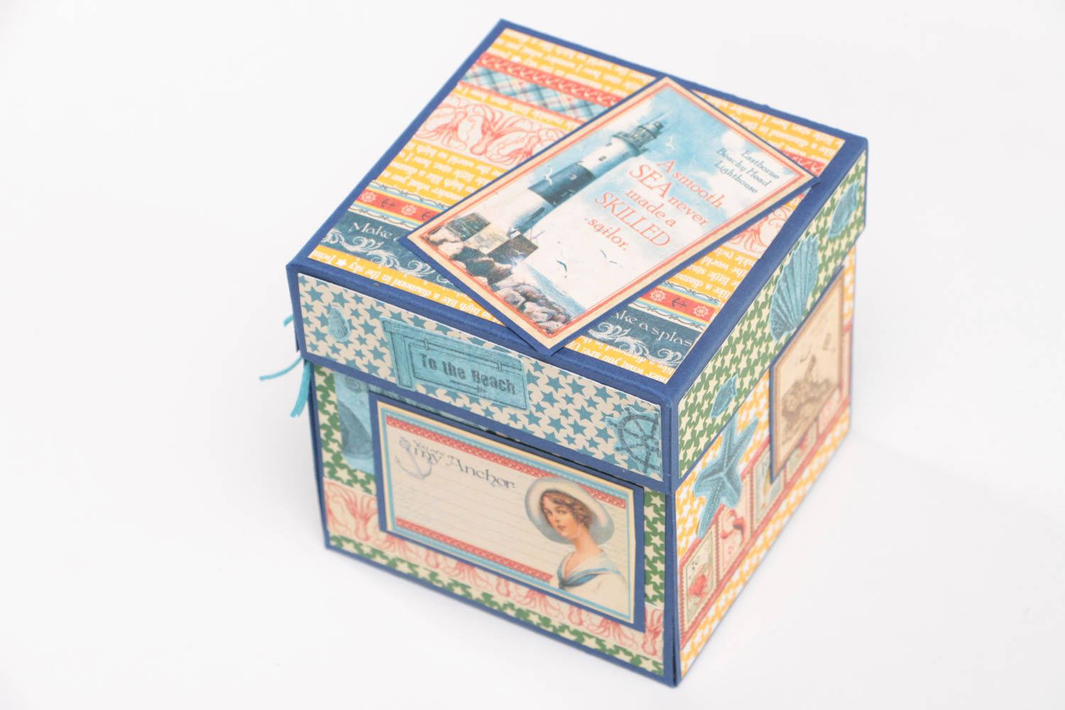Handmade Erinnerungsbox mit Deckel aus Karton im maritimen Stil dekorativ schön foto 2