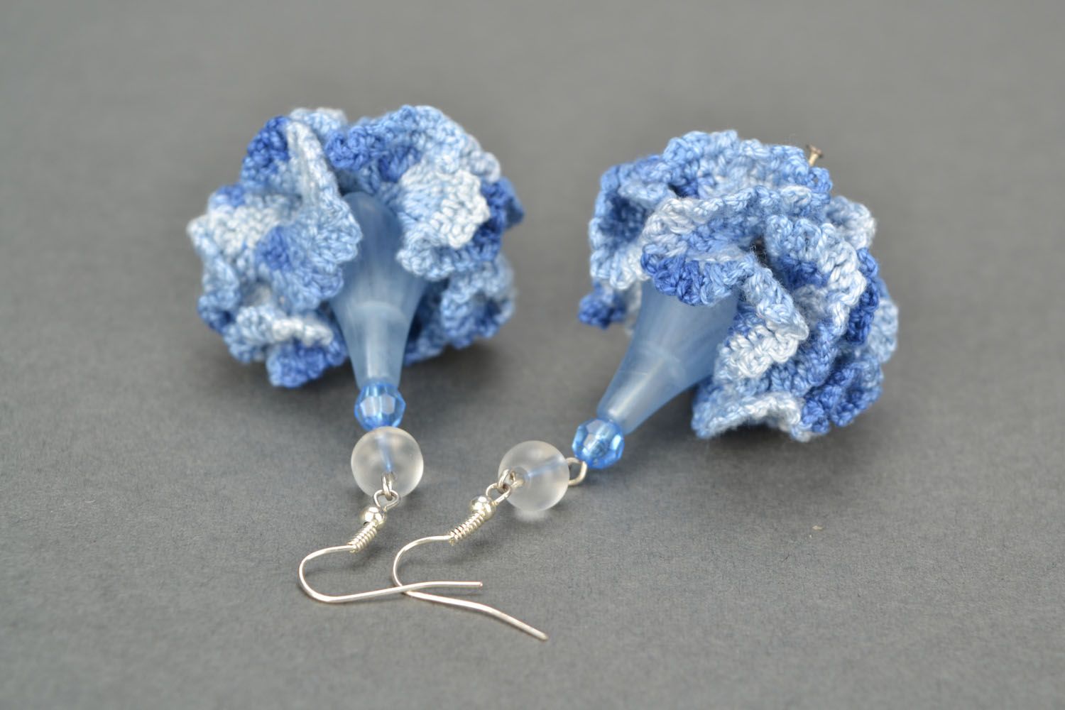 Blue crocheted earrings photo 5