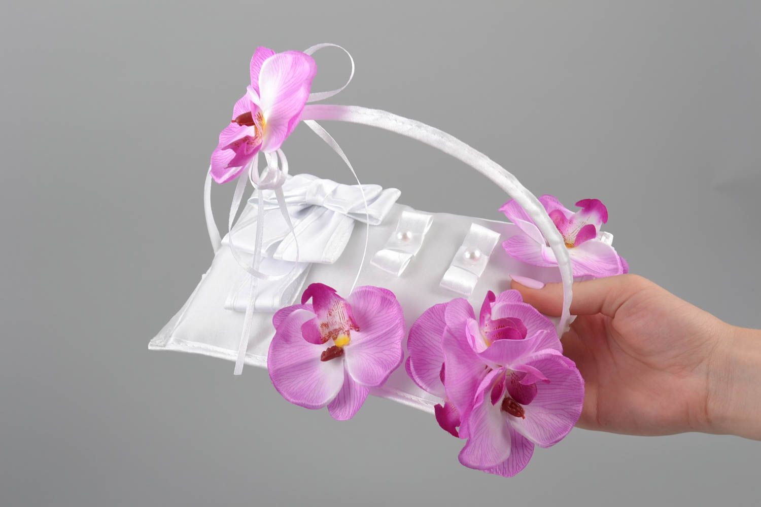 Coussin de mariage fait main pour alliances accessoire avec orchidées violettes photo 5