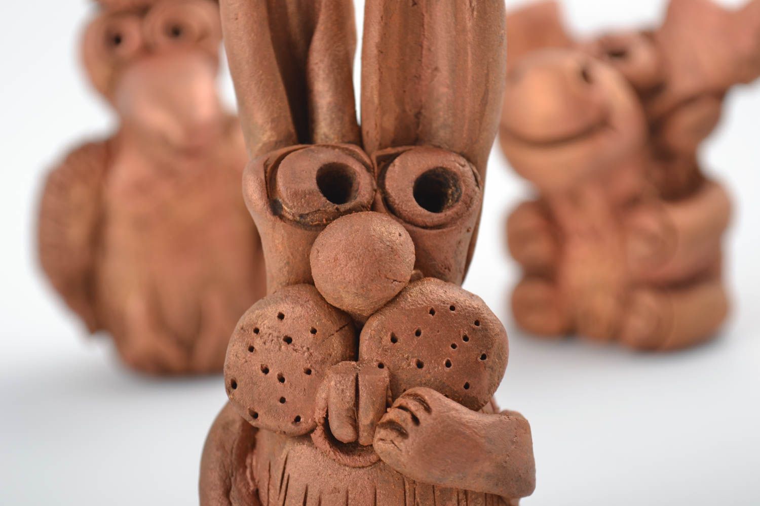 Figurine di animali fatte a mano in ceramica set di tre pezzi souvenir originale foto 2