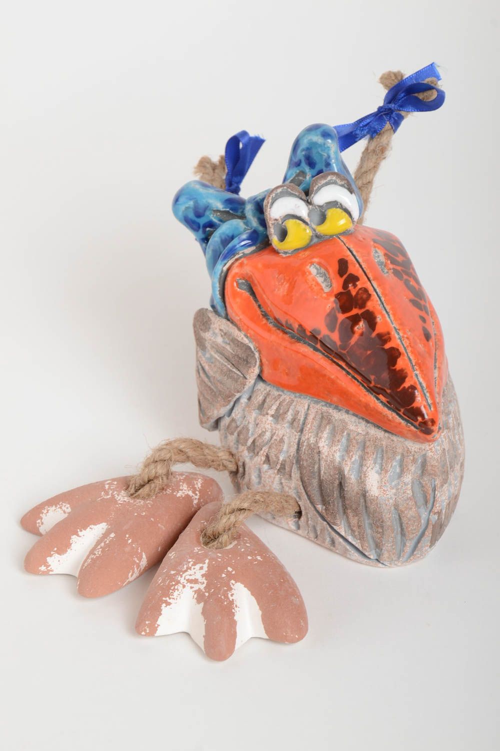 Hucha hecha a mano de arcilla alcancía de cerámica regalo para niño Corneja
 foto 2