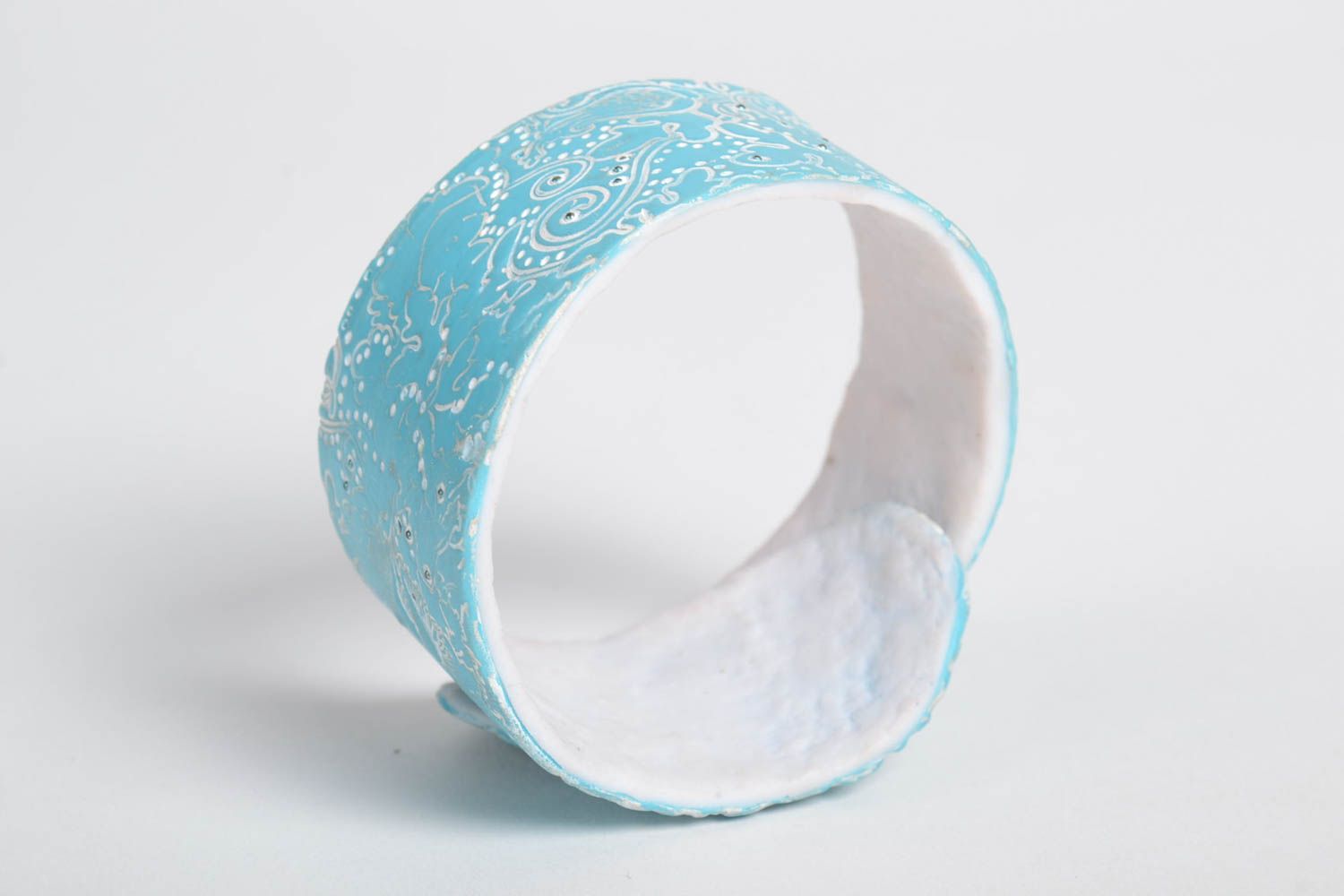 Bracelet large Bijou fait main bleu ciel en pâte polymère Accessoire femme photo 4
