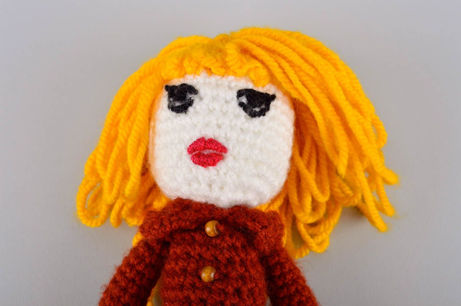 Muñeca artesanal tejida a crochet peluche para niños regalo original para niña foto 3