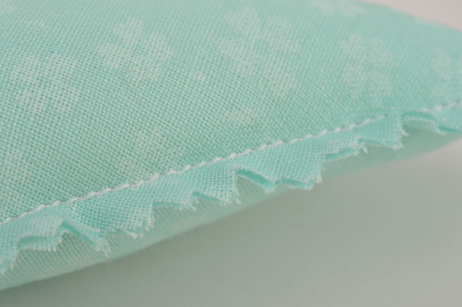 Lettre en tissu de coton décorative couleur turquoise faite main A grande photo 4
