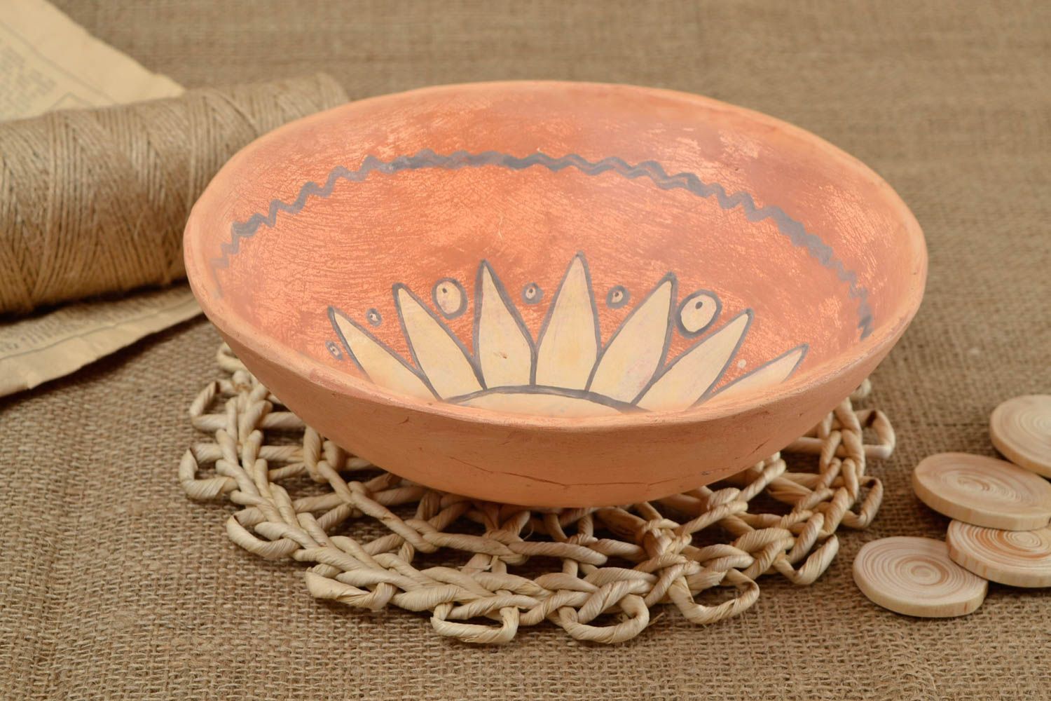 Керамическая тарелка ручной работы глиняная посуда расписная тарелка Солнце фото 1